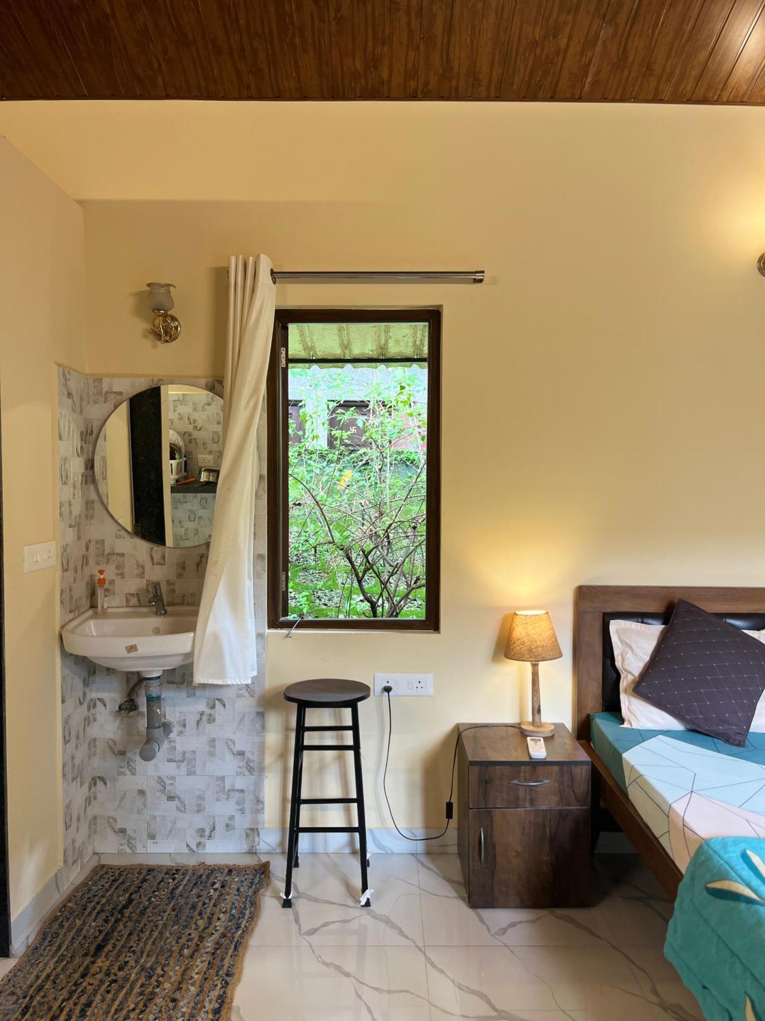 New Portuguese At By Goaround Homes Villa *